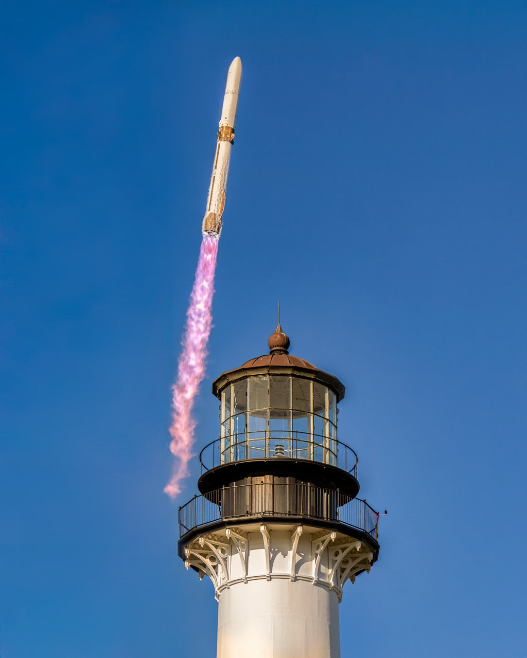 New Glenn and the Cape Canaveral Lighthouse – Steven Madow Photography